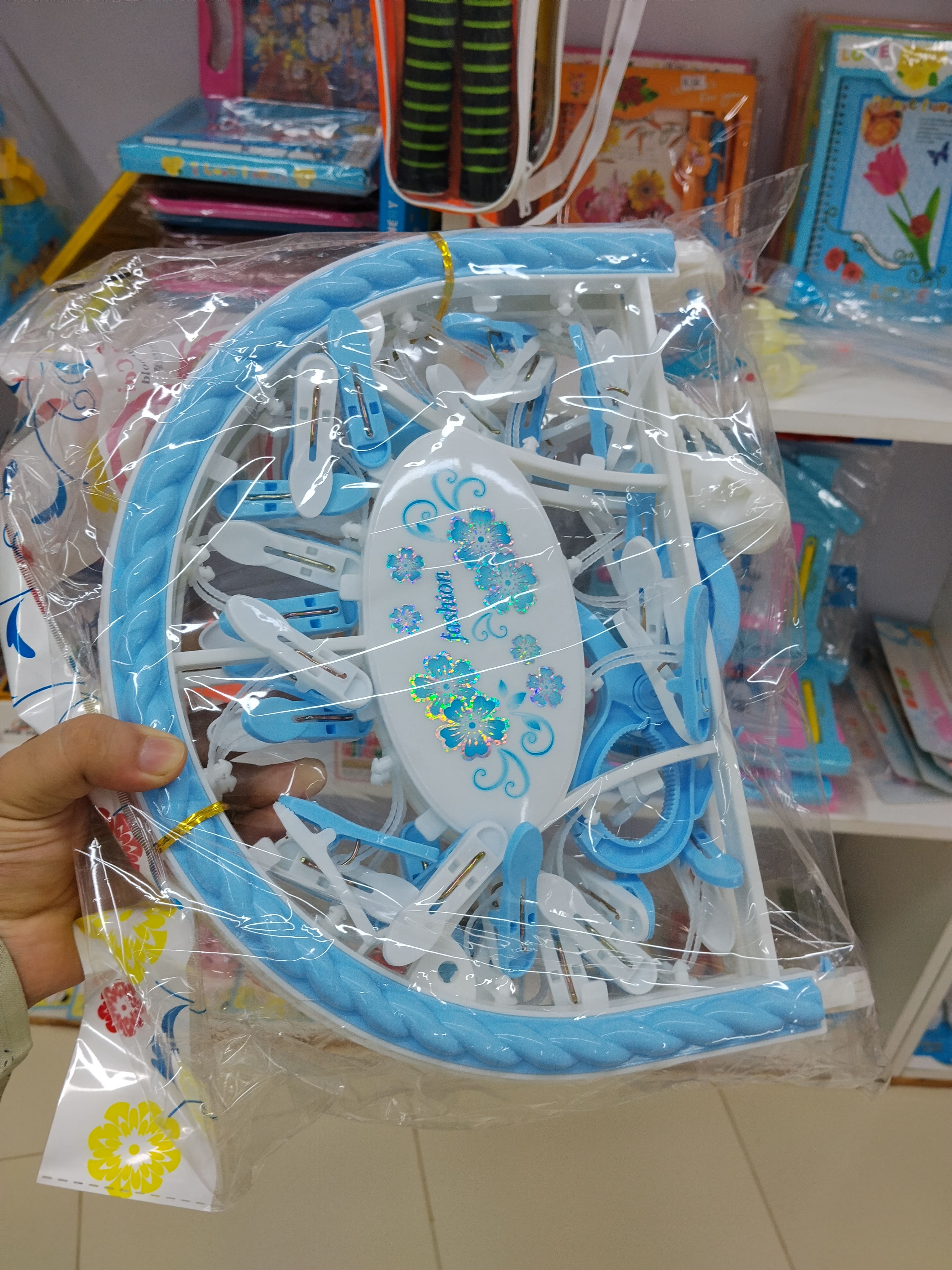 হেঙ্গার (বড়) ২৮ পিস